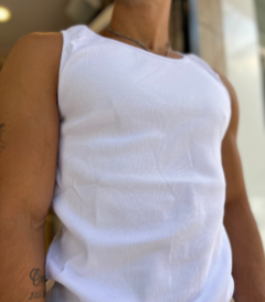 Musculosa Detroit Blanca en internet