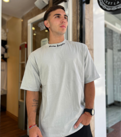 Remera Palm Gris