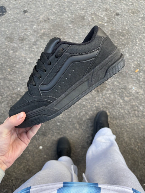 Vans Hylane Total Black