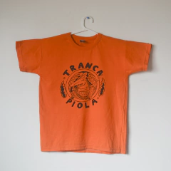 Remera Tranca Piola - Incluso Peor
