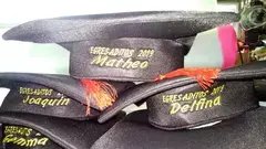 10 Birretes Egresado Personalizado Gorro Bordado Año Nombre en internet