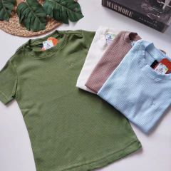Camisa texturizada gola redonda - bege - loja online