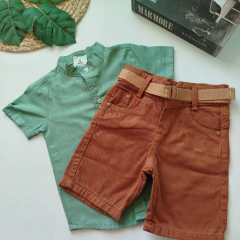 Conjunto camisa social verde oliva e bermuda Color caramelo. - comprar online