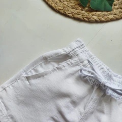 Bermuda Mauricinho em linho Fio Tinto - Branca - comprar online