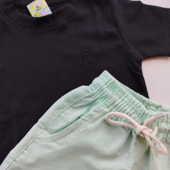 Conjunto camisa texturizada e bermuda linho - preto com verde menta. na internet