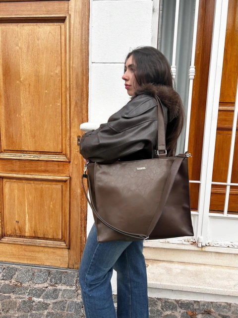 CORPO "Elegancia y organización en tu Bolso" se despacha a partir del 31/07