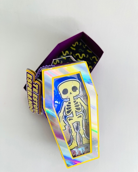 Caja Ataúd Iluminada – Vitrina LED
