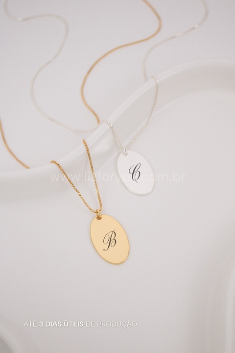 Colar Oval Personalizável Inicial - 25mm X 15mm - comprar online