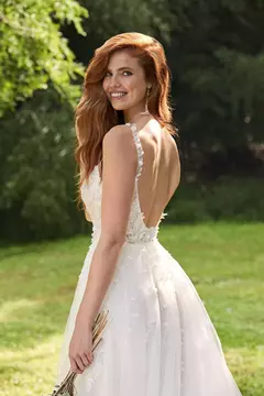 Vestido Noiva Princesa Boho Bordado 3 D - Estilista Viviane Batista