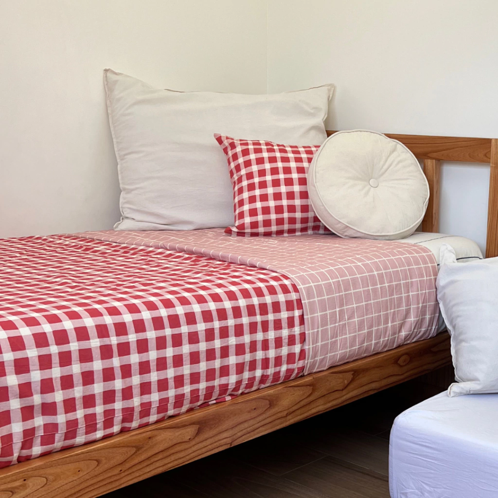 Acolchado Irregular Rojo/Rosa (varias medidas)