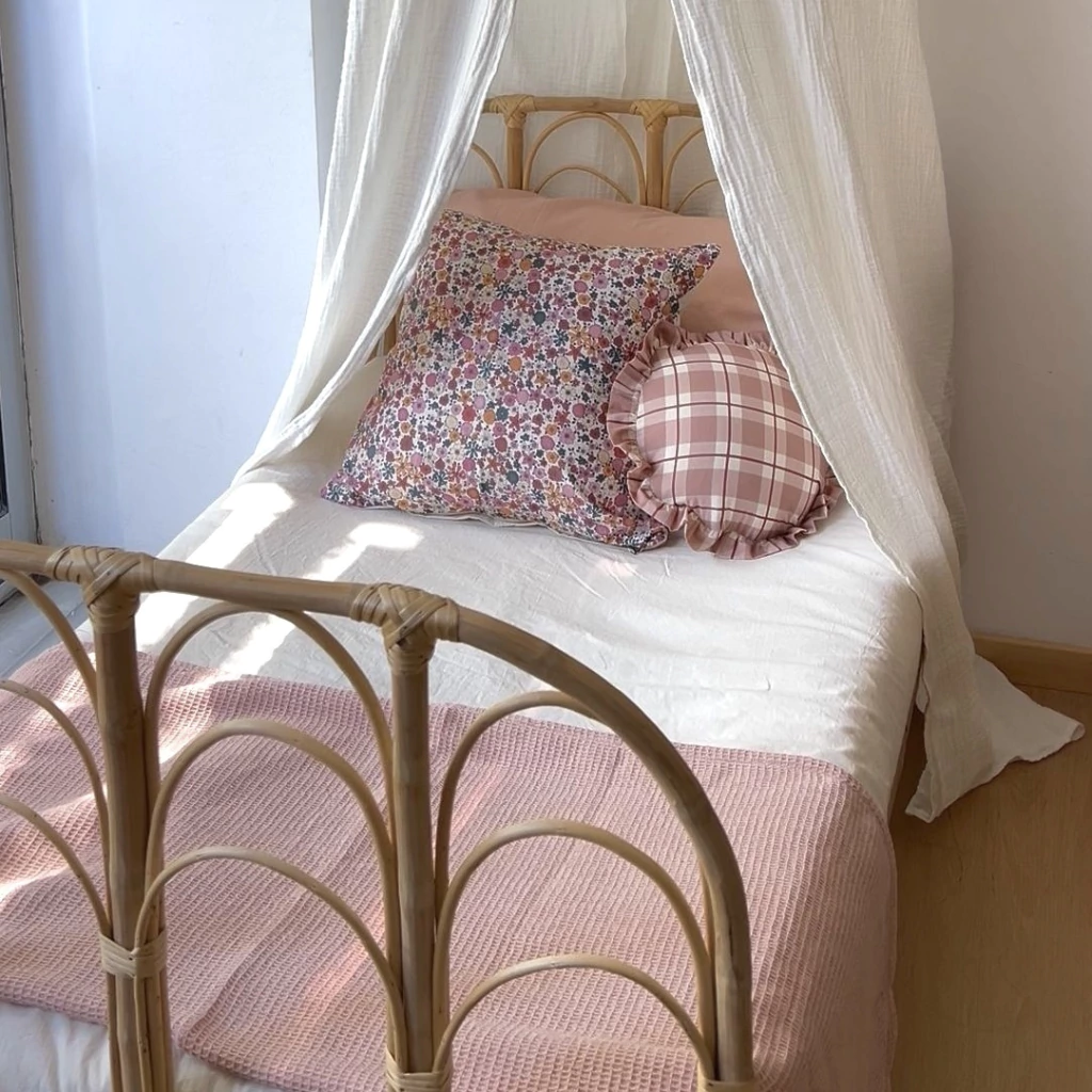 Kit almohadones con pie de cama escoces/ liberty rosa
