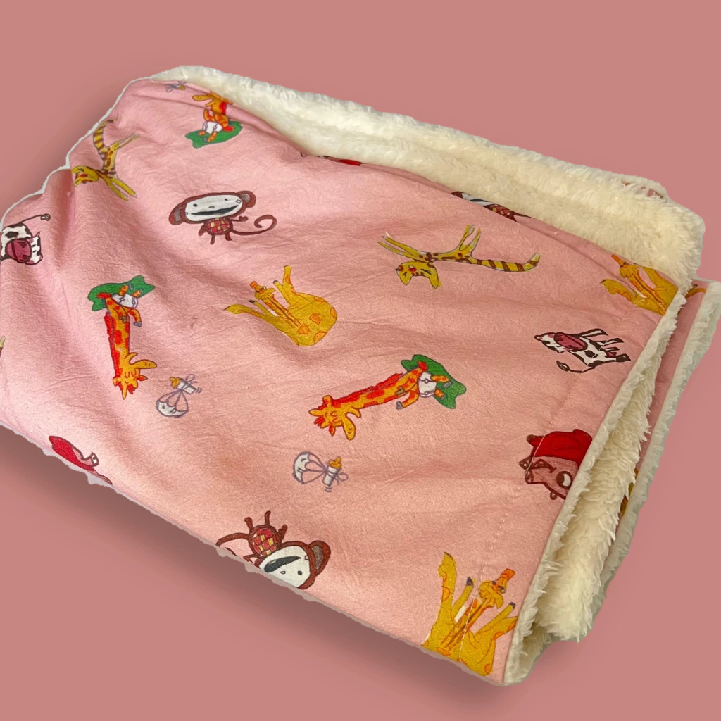 Manta con peluchito Logemelo rosa