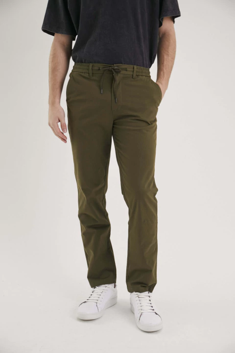 PANTALON JOGGER CHINO KENNET - comprar online