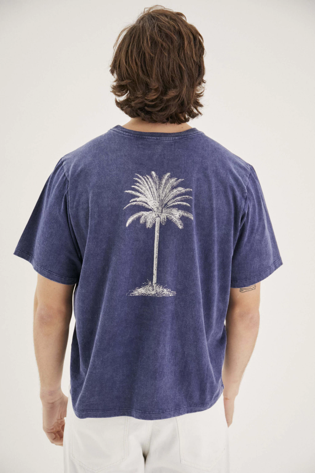 REMERA OVER WASHED PALM