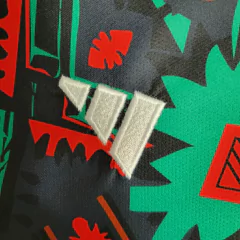 Camisa Seleção do México Treino 23/24 - Torcedor Adidas Masculina - Preta com detalhes em vermelho e verde - tienda online