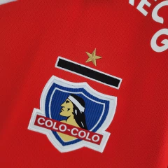 Camisa Colo Colo do Chile III 22/23 - Torcedor Adidas Masculina - Vermelha com detalhes em branco - loja online