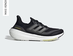 Tênis Adidas Ultraboost Preto e Branco