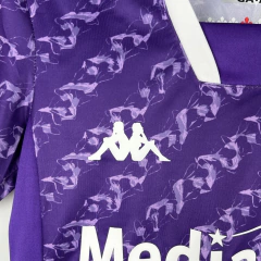 Kit Infantil Fiorentina I Kappa 23/24 - Roxo com detalhes em branco - Skull Sports