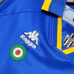 Camisa Retrô Juventus II 1995/1997 - Kappa Masculina - Azul com detalhes em amarelo en internet