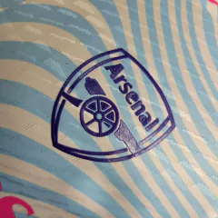 Camisa Arsenal Treino 23/24 - Jogador Adidas Masculina - Branca com detalhes em rosa e azul - tienda online