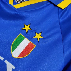 Camisa Retrô Juventus II 1995/1997 - Kappa Masculina - Azul com detalhes em amarelo - Skull Sports