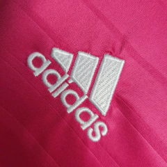Camisa Retrô Real Madrid II 14/15 - Masculina Adidas - Rosa com detalhes em branco - Skull Sports