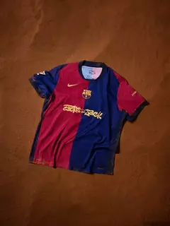Camisa Barcelona Home x Travis Scott - Torcedor Masculina en internet