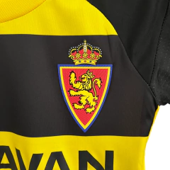 Kit Infantil Zaragoza II Adidas 23/24 - Preto com detalhes em amarelo - Skull Sports