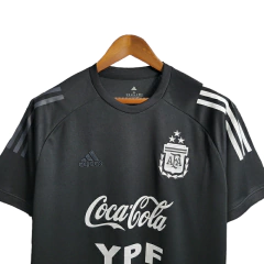 Camisa Seleção Argentina Treino 22/23 - Torcedor Adidas Masculina - Preta com detalhes em branco - Skull Sports