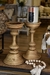 Candelabro de madera maciza torneado tipo cadiz.  Medida: 14 x 14 x 28 cm.