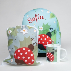 Imagen de Mochila ilustrada con bolsillo + kit completo
