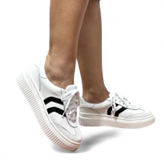 Tênis de Couro Branco Listras Pretas - 13787 - West Shoes