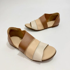 Sandália em Couro Camel/Nude/Off - 13629 na internet