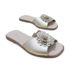 Rasteira de Couro Flor Dourada 13859