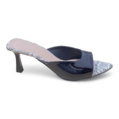 Sandália Open Mule Preto Bico Folha - 13821 na internet