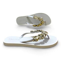 Sandália Off White Enfeites Dourado 13942 na internet