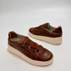 Tênis de Couro Caramelo Detalhe Oncinha - 13549