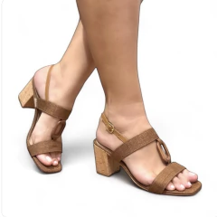 Sandália Caramelo Enfeite Madeira - 13778