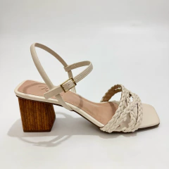 13596 Sandália Off White Salto Fachetado - comprar online