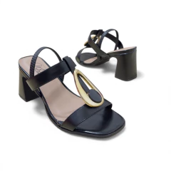 Sandália Preta Enfeite Dourado - 13874 - comprar online