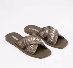 Sandália Petite Jolie Vibe Oliva PJ6437 13416