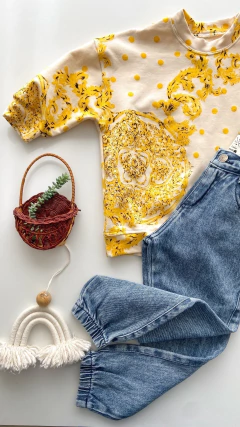 BUZO OVERSIZE BULGARO AMARILLO