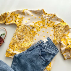 BUZO OVERSIZE BULGARO AMARILLO - comprar online