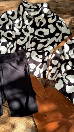 CAMISA PETITE ANIMAL PRINT BYN - Pinina Kids Boutique