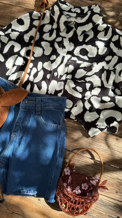 CAMISA PETITE ANIMAL PRINT BYN - comprar online