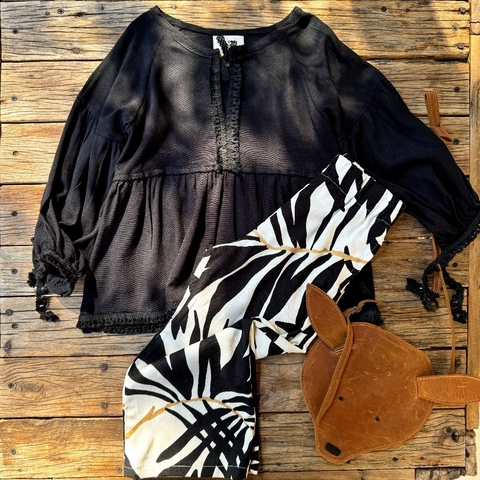 CAMISOLA HIPPIE CHIC NEGRA - comprar online