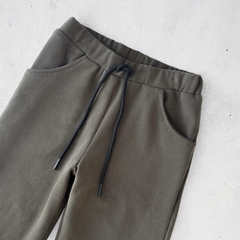 PANTALÓN SNUG VERDE - Pinina Kids Boutique