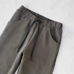 PANTALÓN SNUG VERDE - Pinina Kids Boutique