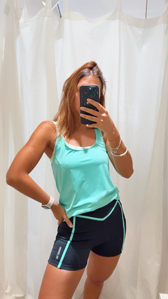 Musculosa Básica en internet