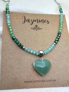 Collar corazón cuarzo verde y cristales en internet
